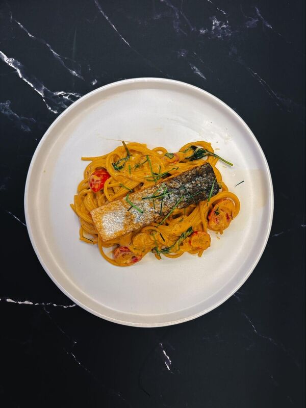 Spaghetti Tom Yum Salmon Recipe