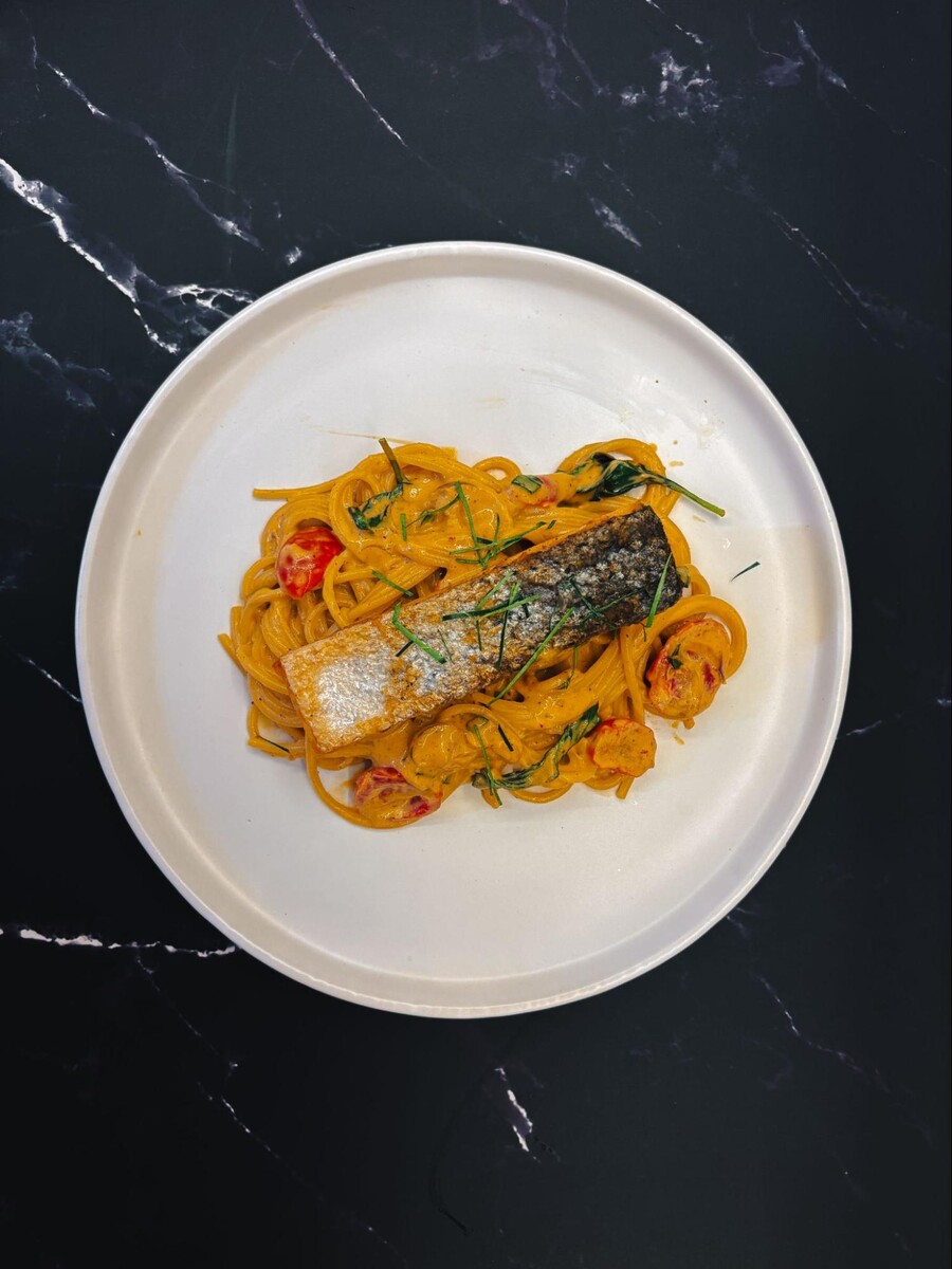 Spaghetti Tom Yum Salmon Recipe